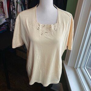 Women's Blouse, Size L, Pale Yellow